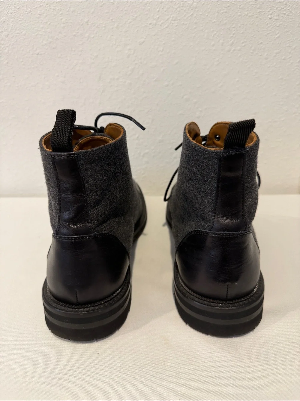 Taft Gray Wool and Black Leather Cap-Toe Chukka Boots Size 10/ 44 Made in Spain